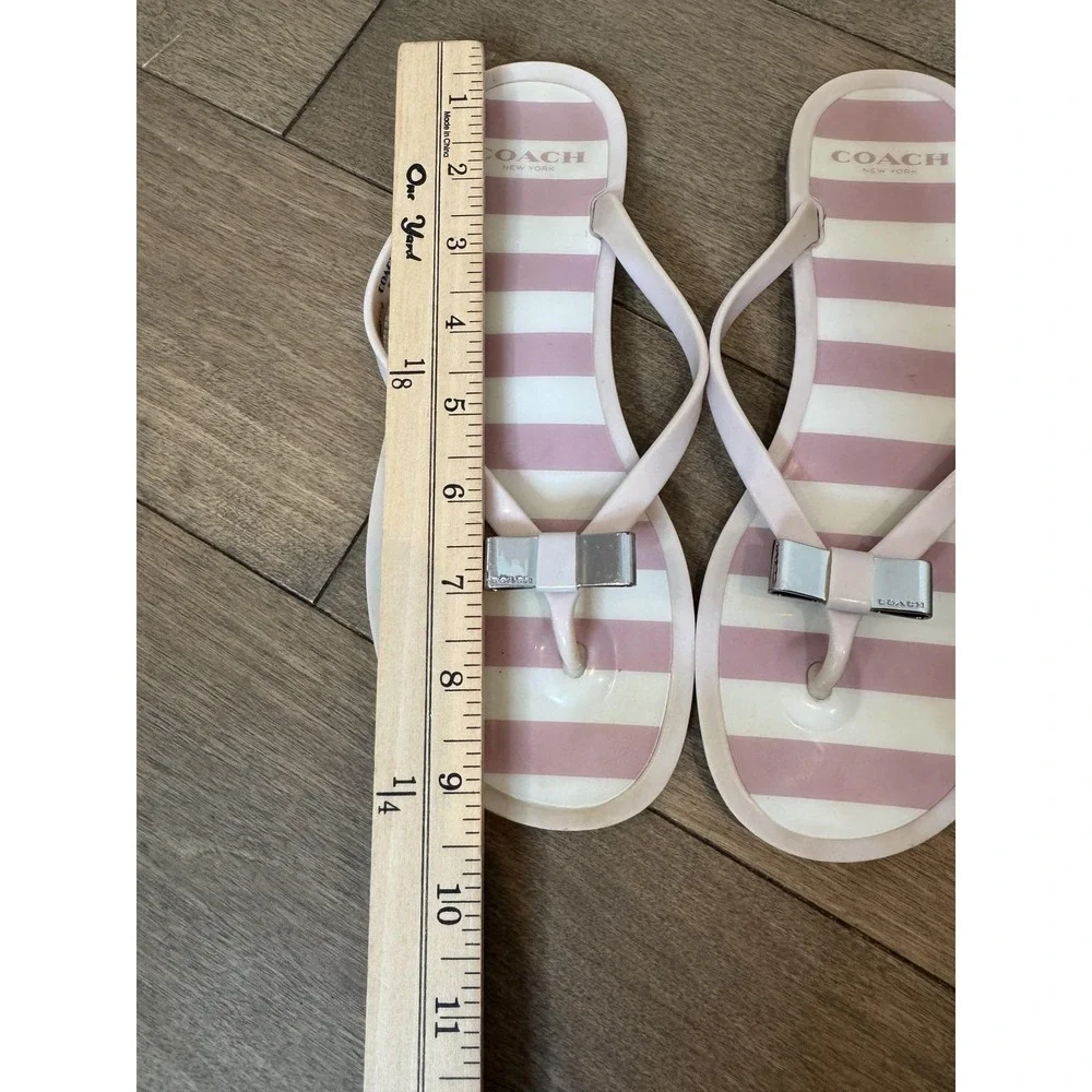 Coach Sandals Womens Size 7 Pink White Landon Jelly Bow Thong‎ Flip Flops EU 37 - Picture 7 of 7